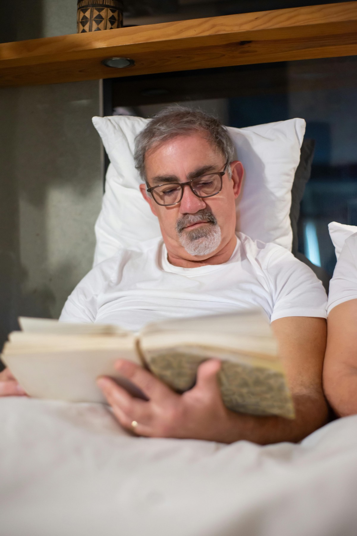stop-snoring-tonight.jpg